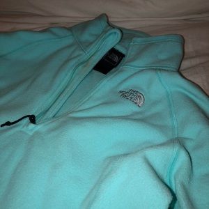 The North Face fleece woman’s sky blue jacket